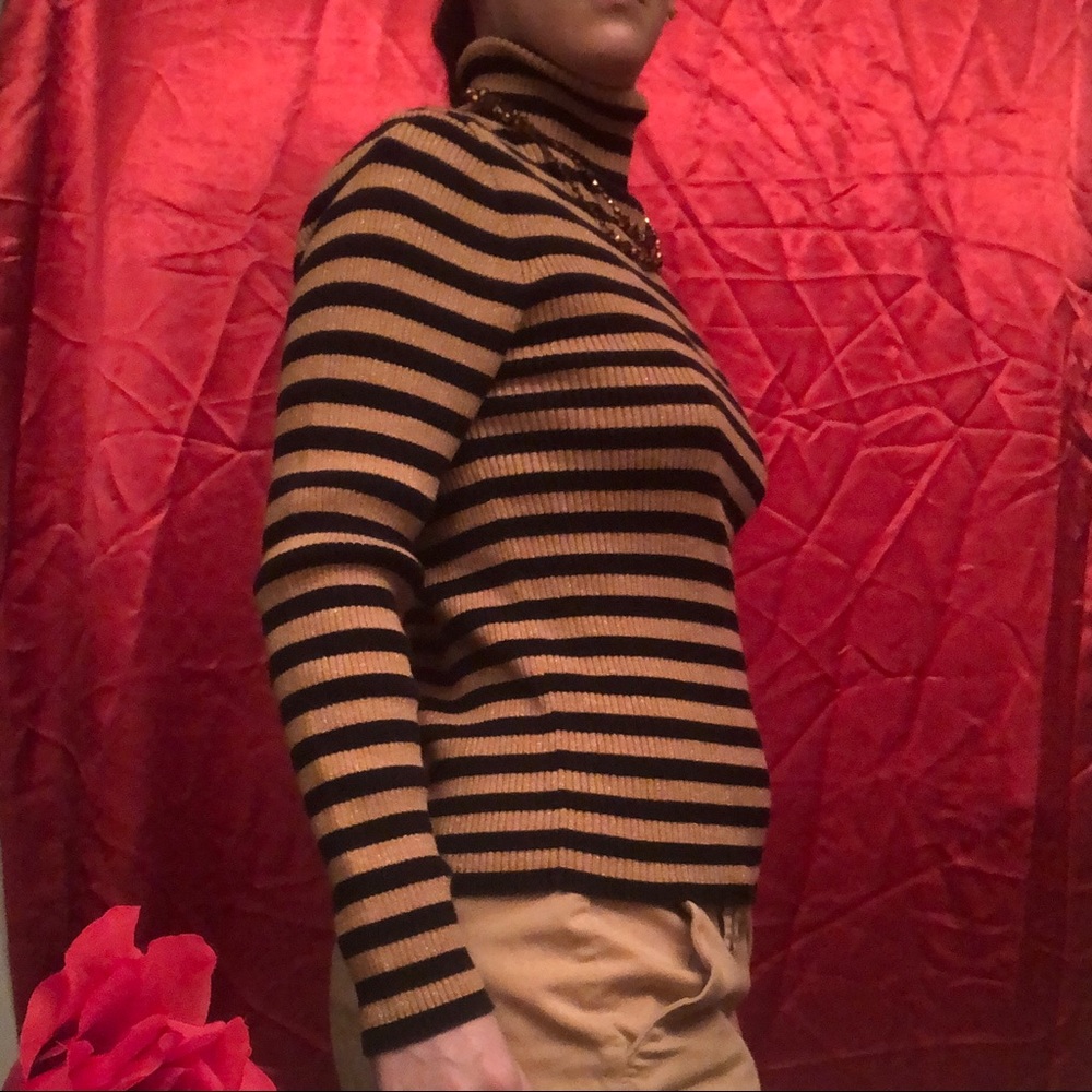 Turtleneck Sweater Moda International Black & Gold Size M —#096 - Picture 7 of 14